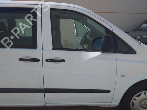 Used Right front door MERCEDES-BENZ VITO / MIXTO Van (W639) [2003-2025]  26882903