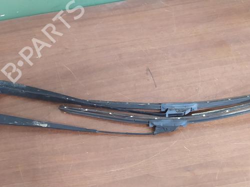 Used Front windshield wiper arm NISSAN TERRANO II (R20) 2.7 TDi 4WD (125 hp) 25863634