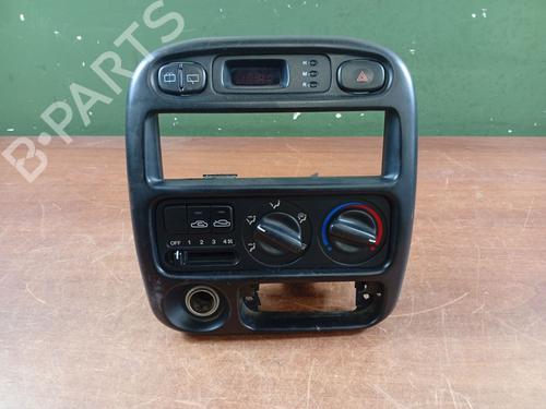 Used Climate control HYUNDAI ACCENT I (X-3) 1.3 i 12V (84 hp) 30322846