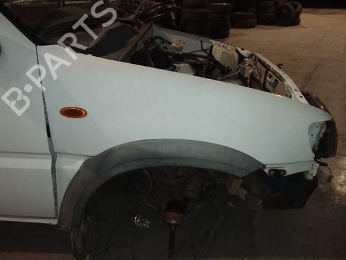 Forkjerm høyre NISSAN TERRANO II (R20) 2.7 TDi 4WD (125 hp) 32033491