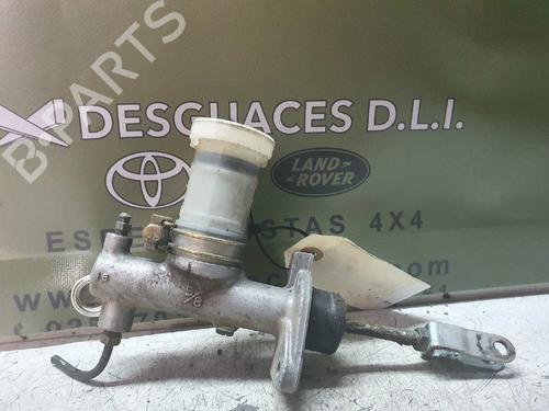 Used Clutch slave cylinder FORD MAVERICK (UDS, UNS) 2.7 TD (100 hp) 17848274