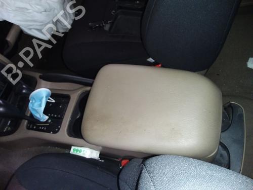Used Armrest / Center console JEEP GRAND CHEROKEE II (WJ, WG) 2.7 CRD 4x4 (163 hp) 31646304