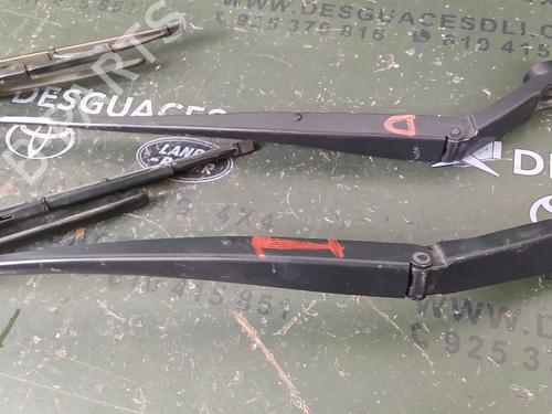 Front windshield wiper arm TOYOTA LAND CRUISER PRADO (_J15_) 3.0 D-4D (KDJ150_, KDJ150, KDJ155) | BP17854795C143