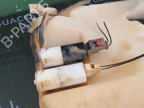Windscreen washer tank JEEP GRAND CHEROKEE II (WJ, WG) 2.7 CRD 4x4 | BP19019158C113 