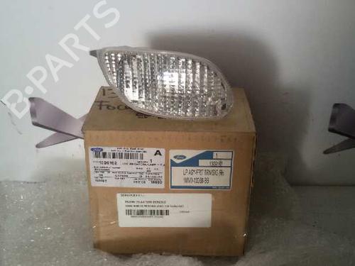 Used Right front indicator FORD FOCUS I (DAW, DBW) [1998-2009]  18063051