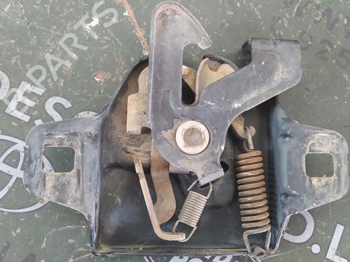 Hood lock JEEP GRAND CHEROKEE II (WJ, WG) 2.7 CRD 4x4 | BP19019157C133 