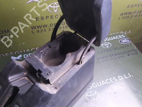 Used Armrest / Center console NISSAN NP300 PICKUP (D22) 2.5 dCi 4x4 (133 hp) 17850991