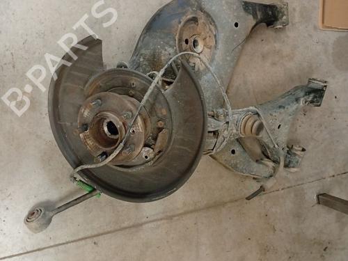 Used Right rear steering knuckle LAND ROVER RANGE ROVER III (L322) 3.6 D 4x4 (272 hp) 18510647