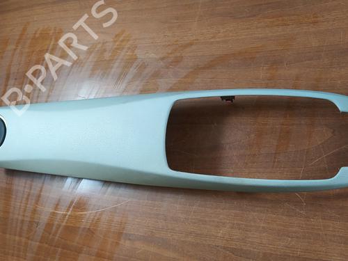 Andre TOYOTA YARIS (_P13_) 1.5 Hybrid (NHP130_, NHP130) (101 hp) 24426908