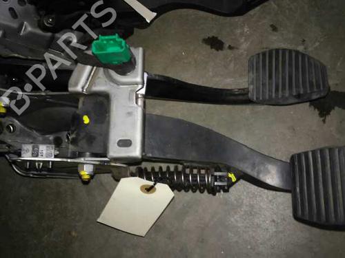 Used Clutch pedal CITROËN C2 (JM_) 1.4 HDi (68 hp) 17840183
