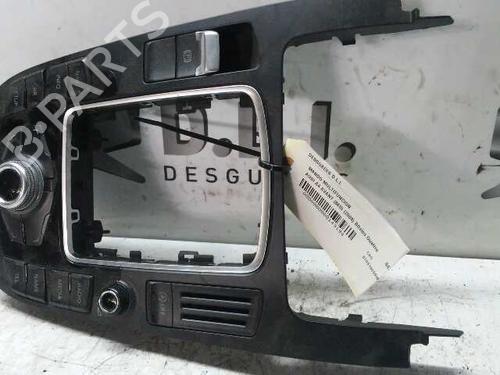 Used Switch AUDI A4 B8 Avant (8K5) [2007-2017]  18465394