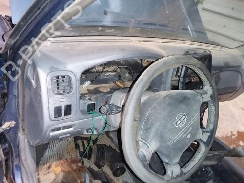 Instrumentbord NISSAN PICK UP (D22) 2.5 TD 4WD (103 hp) 32033431
