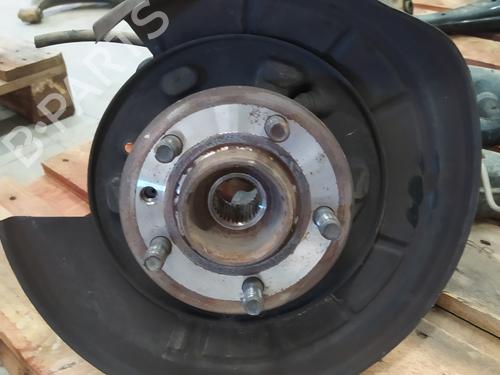 Right rear steering knuckle LAND ROVER DISCOVERY III (L319) 2.7 TD 4x4 | BP18354989M28 