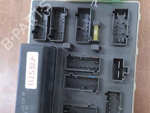 Used Fuse box Fuse box 37013528 37013528