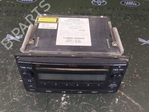Used Radio TOYOTA HILUX VII Pickup (_N1_, _N2_, _N3_) 2.5 D-4D 4WD (KUN25) (144 hp) 18047070