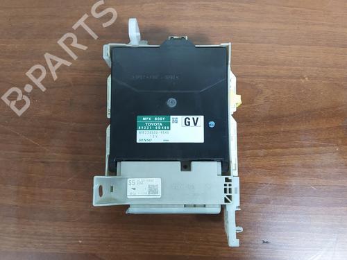 Used Fuse box TOYOTA YARIS (_P13_) 1.5 Hybrid (NHP130_) (101 hp) 21575161