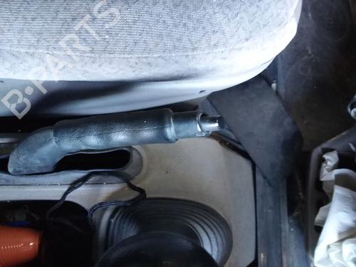 Parkbremsarm/handtak CHRYSLER VOYAGER IV (RG, RS) 2.5 CRD (141 hp) 27277007