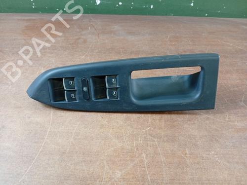 Used Left front window switch VW TOURAN (1T3) [2010-2016]  31670983