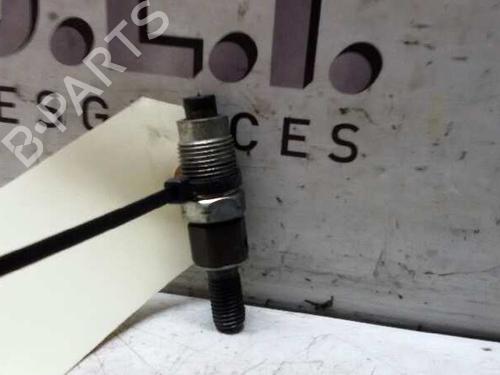 Used Injector TOYOTA LAND CRUISER 90 (_J9_) 3.0 TD (KZJ90_, KZJ95_, KZJ90R, KZJ95R, KZJ90W, KZJ95W) (125 hp) 17845609