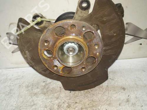 Used Right front steering knuckle MERCEDES-BENZ A-CLASS (W168) A 170 CDI (168.008) (90 hp) 17843112