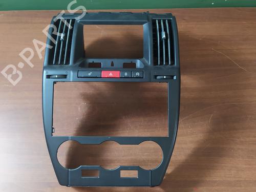 Midtkonsoll LAND ROVER FREELANDER 2 (L359) 2.2 TD4 4x4 (152 hp) 24507206