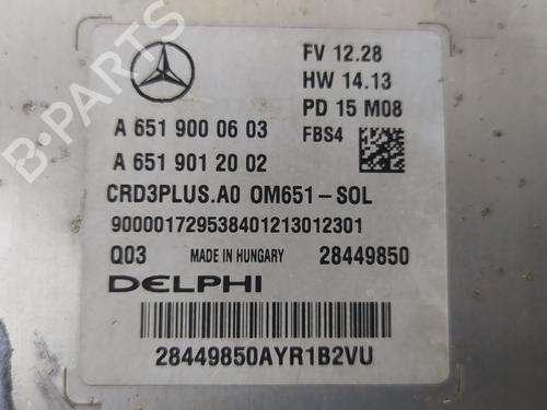 Engine control unit (ECU) MERCEDES-BENZ C-CLASS (W205) C 220 BlueTEC / d (205.002, 205.004) | BP17854065M57 