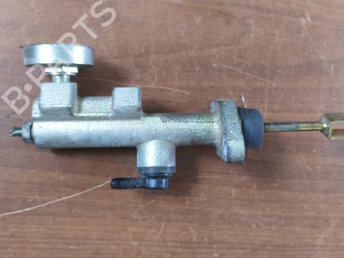 Clutch slave cylinder LAND ROVER DISCOVERY II (L318) 2.5 Td5 4x4 | BP24059381M113 