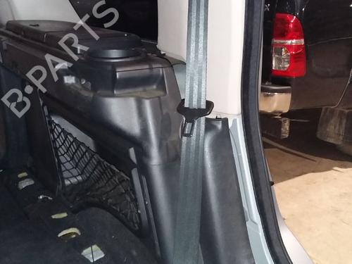 Used Rear left seatbelt LAND ROVER DISCOVERY IV (L319) [2009-2018]  25760232