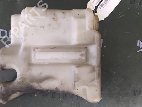 Used Windscreen washer tank MERCEDES-BENZ E-CLASS (W210) E 270 CDI (210.016) (170 hp) 17852071