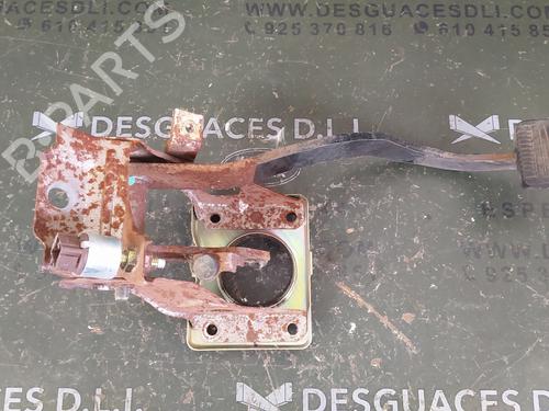 Used Clutch pedal TOYOTA LAND CRUISER 90 (_J9_) 3.0 TD (KZJ90_, KZJ95_, KZJ90R, KZJ95R, KZJ90W, KZJ95W) (125 hp) 18843109