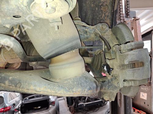 Used Right rear steering knuckle LAND ROVER RANGE ROVER III (L322) 3.6 D 4x4 (272 hp) 18510647