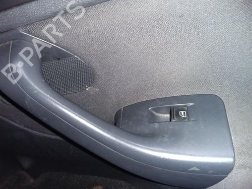 Used Right front window switch VW GOLF V (1K1) [2003-2010]  26033780