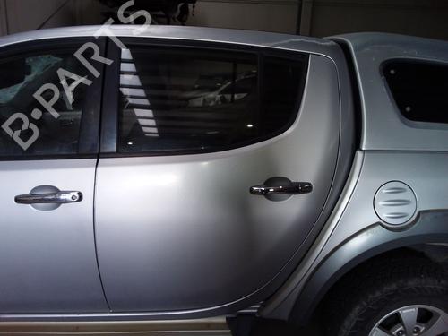 Used Left rear door MITSUBISHI L200 / TRITON (KA_T, KB_T) [2004-2018]  31613499
