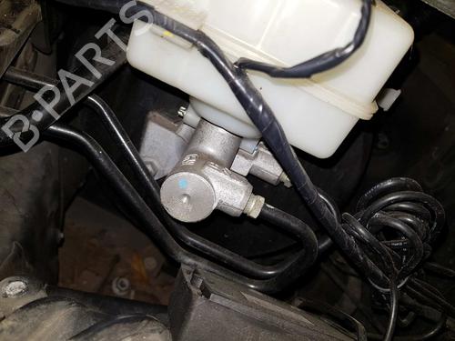 Used Brake master cylinder BMW X5 (E70) 3.0 d (235 hp) 17845901