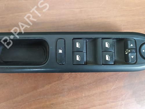Used Left front window switch PEUGEOT 407 SW (6E_, 6D_) 2.0 Flex (140 hp) 21007562