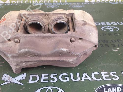 Remklauw rechts voor TOYOTA LAND CRUISER 90 (_J9_) 3.0 TD (KZJ90_, KZJ95_, KZJ90R, KZJ95R, KZJ90W, KZJ95W) (125 hp) 17851942