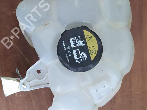 expansion-tank-volvo-xc90-ii-256-t8-hybrid-awd-2014-18097347 main image