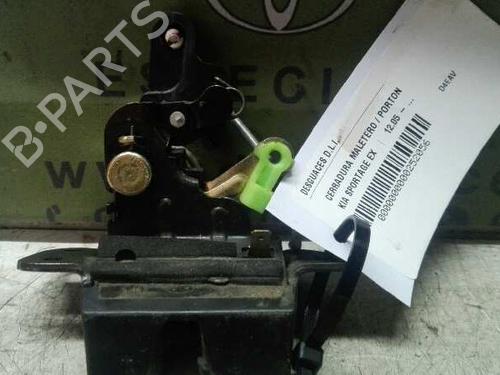 Tailgate lock KIA SPORTAGE II (JE_, KM_) 2.0 CRDi 4WD | BP17848728C101