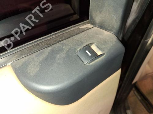 Used Left rear window switch LAND ROVER RANGE ROVER III (L322) 3.6 D 4x4 (272 hp) 18510640