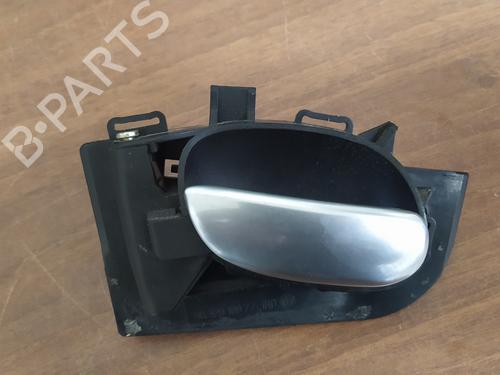 Used Front left interior door handle PEUGEOT 206 CC (2D) [2000-2008]  25789472