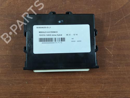 Used Electronic module TOYOTA YARIS (_P13_) 1.5 Hybrid (NHP130_, NHP130) (101 hp) 24366970