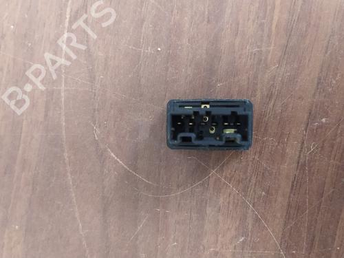 Right rear window switch LAND ROVER DISCOVERY II (L318) 2.5 Td5 4x4 | BP24949065I28
