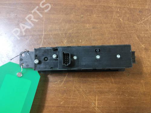 Left front window switch MERCEDES-BENZ VITO / MIXTO Van (W639) | BP26882914I27 - Image 3