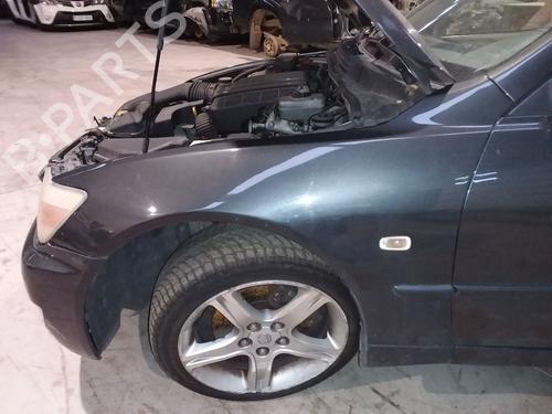 Used Left front fenders LEXUS IS I (_E1_) 200 (GXE10) (155 hp) 30681720