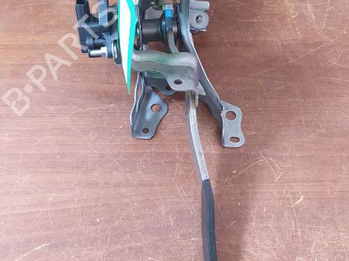 Used Break pedal Break pedal 38170033 38170033