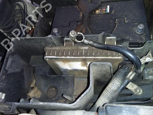 Used Engine control unit (ECU) Engine control unit (ECU) LAND ROVER DISCOVERY II (L318) 2.5 Td5 4x4 (139 hp) 34555439 34555439