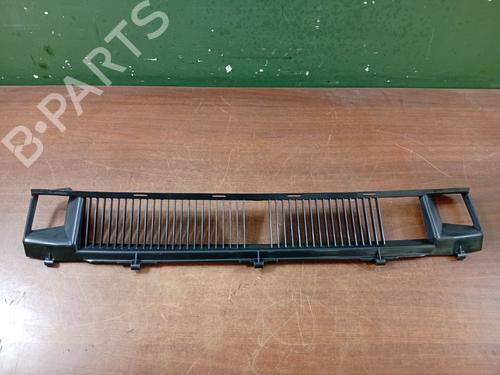 Used Grille FORD SIERRA II (GBG, GB4) [1987-1993]  31066544