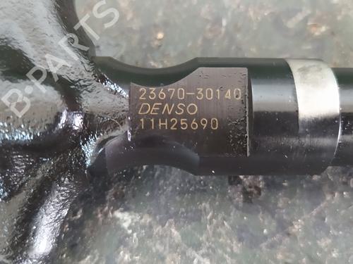 Injector TOYOTA LAND CRUISER PRADO (_J12_) 3.0 D-4D (KDJ120, KDJ125) | BP18823038M100 