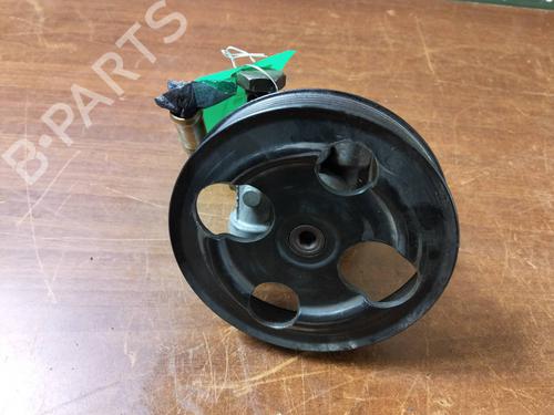 Used Steering pump Steering pump SUZUKI GRAND VITARA I (FT, HT) 2.0 HDI 110 16V 4x4 (SQ420D, TD83V, JA420WD) (109 hp) 40188131 40188131