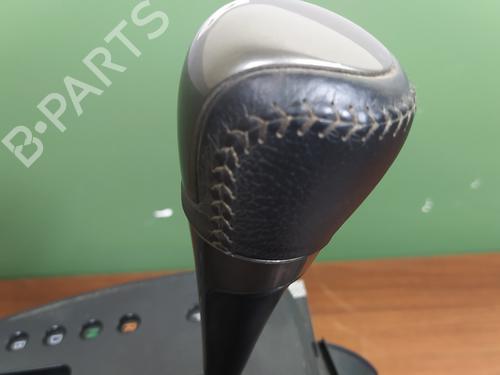 Gear lever TOYOTA YARIS (_P13_) 1.5 Hybrid (NHP130_) | BP21576115M90 